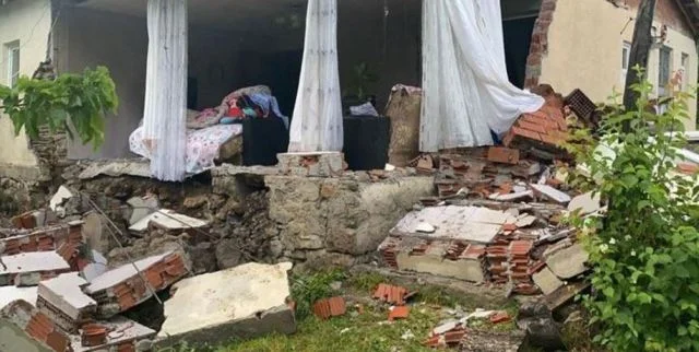 Ein Tote, 18 Geschädigt von Earthquake in der Türkei