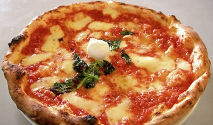 La pizza nazie met en danger la reconnaissance par U NESTO en raison du four électrique