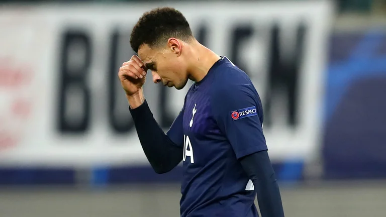 Er verspottete den Koronobristen, die Föderation ausgesetzt, und Geldstrafen der Star von Tottenham