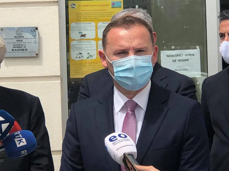 Kosovo gespendet 12.000 Tests für Corleone