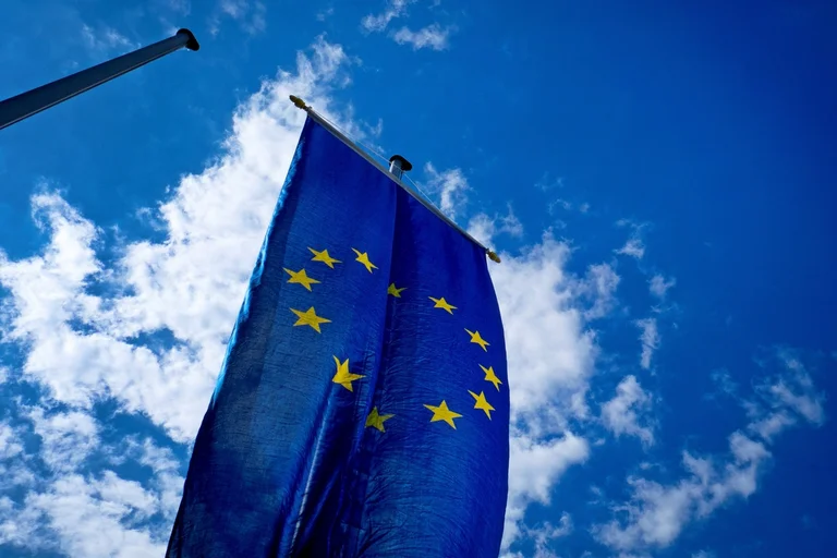 EU öffnet Grenzen für Balkans, Kosovar mit Visa