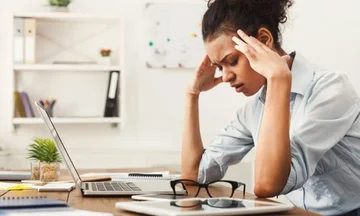 Quali sono le ragioni di salute per causare mal di testa