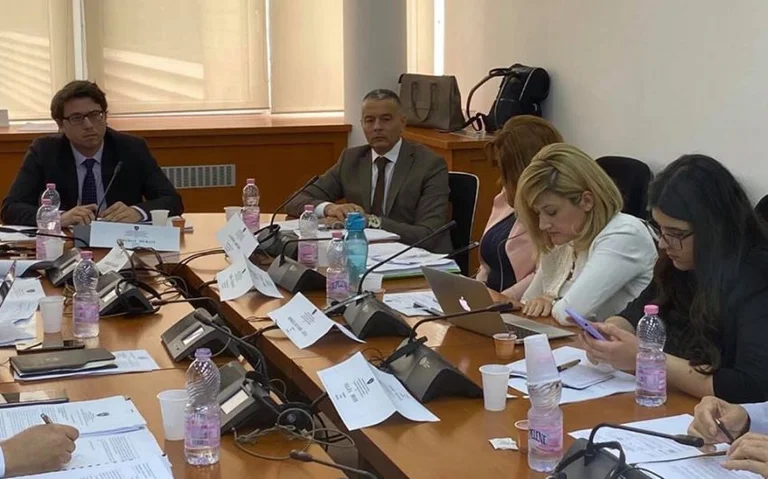 Abrashi: La session de demain discutera des mesures concrètes pour la reprise de l'économie des conséquences de la pandémie