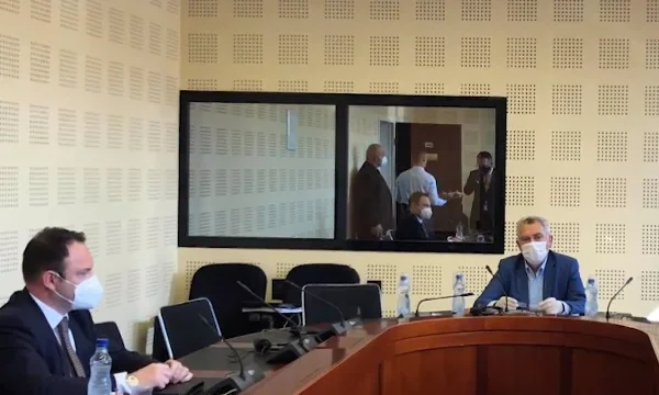 El director de AKI informa a la Comisión Parlamentaria de Seguridad durante la pandemia
