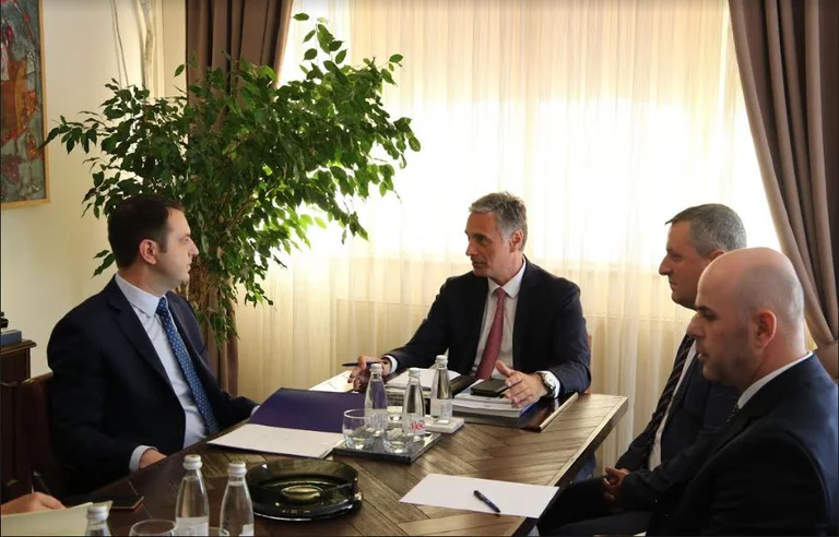 Chief Prosecutor Lumez received Minister Selimi's meeting
