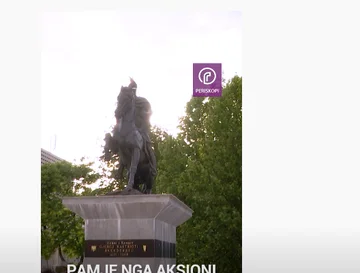 Pamje nga aksioni për mbylimin e syve tek shtatoret e heronjeve