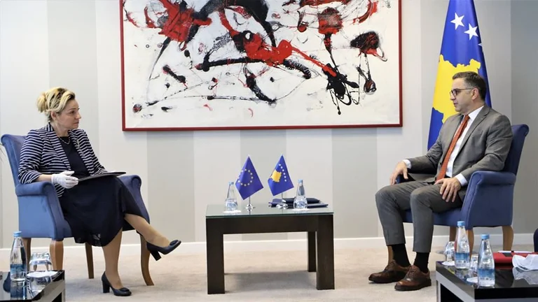 Tahiri annonce Apostolova avec ses priorités en tant que vice-premier ministre