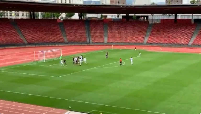 Benjamin Colloll's superhero for Zurich today is worth more than once. The goalkeeper didn't even react.