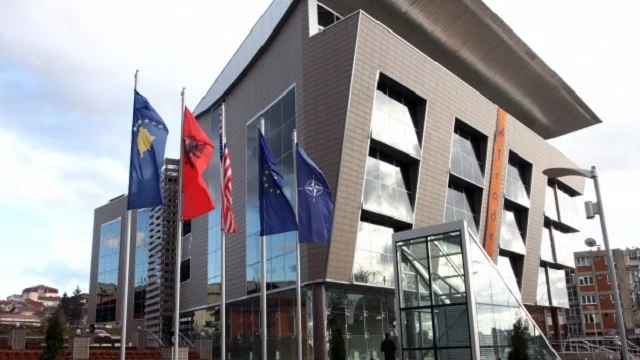 Un SHAK publie les accords conclus à Bruxelles entre le Kosovo et la Serbie