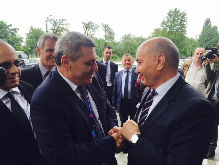 Mustafa rappelle Vokrin : Personnalité sportive internationale de haut niveau