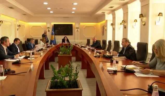 Zwei Sitzungen in der Kosovo-Montage in dieser Woche