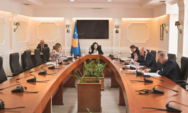 LDK bojkoton mbledhjen e Vjosa Osmanit bashkë me partnerët e koalicionit