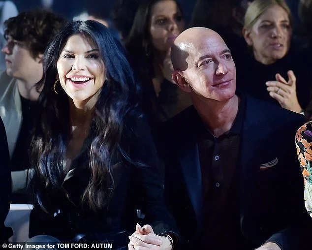 Who published photos of the world's richest man?