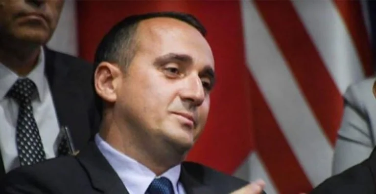 AAK MP se dirige al VV: Kosovo no es Corea del Norte ni Irán