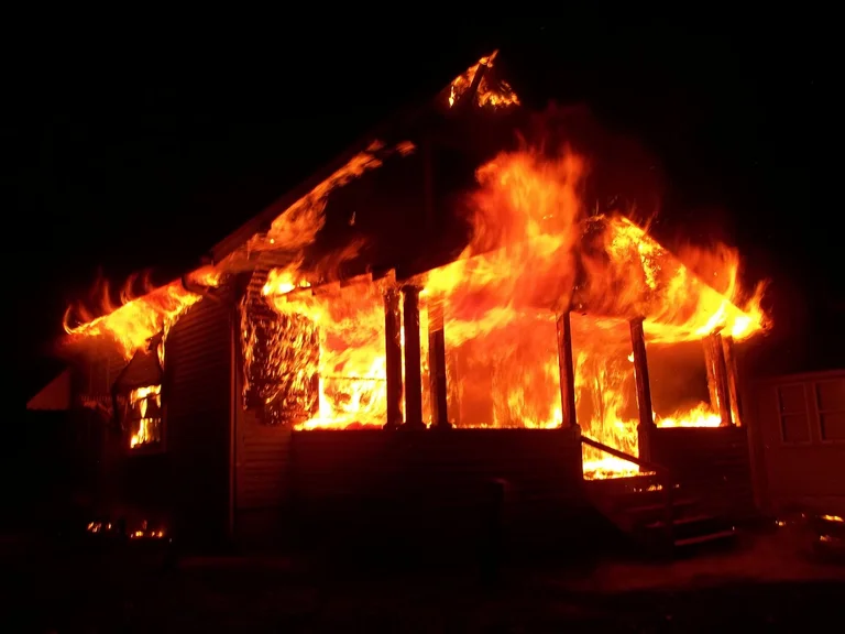 Quema una casa en Bellopojo, Pec, sin daño.