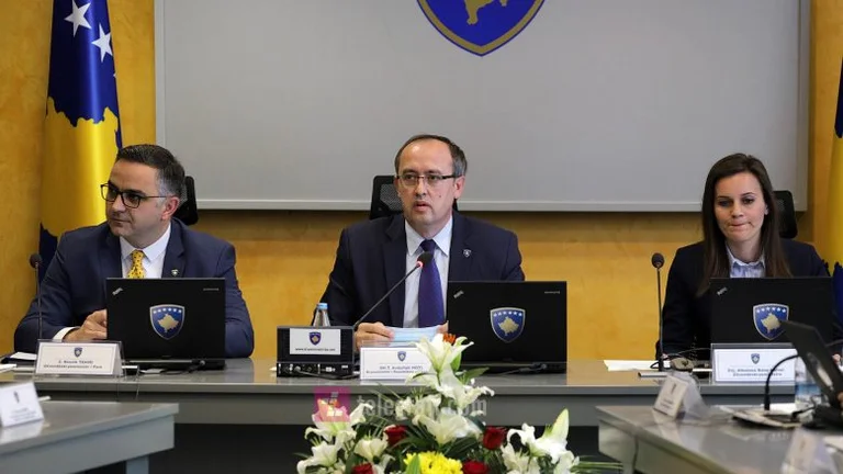 Il governo solleva la reciprocità contro la Serbia