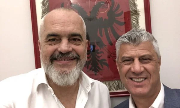 Rama “selfie” me Presidentin Thaçi: Pas një bashkëbisedimi si gjithnjë vëllazëror