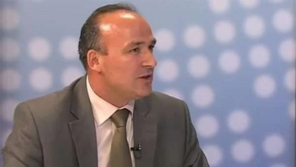 Shpejtim Bulliqi sulmon ish shefin e tij: Të gjithë e dinë se Isa Mustafa është argat i Thaçit