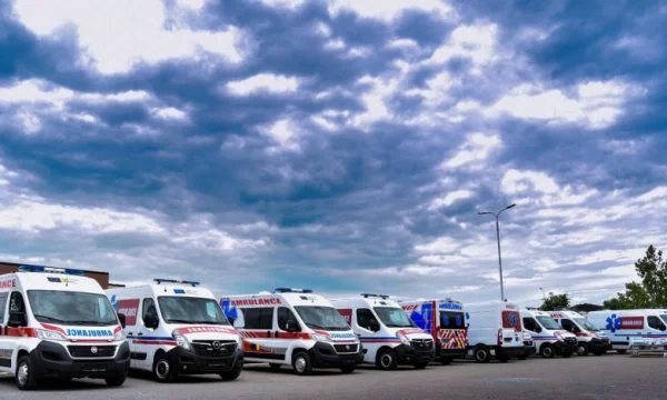 Bashkimi Evropian i dhuron Kosovës 10 autoambulaca