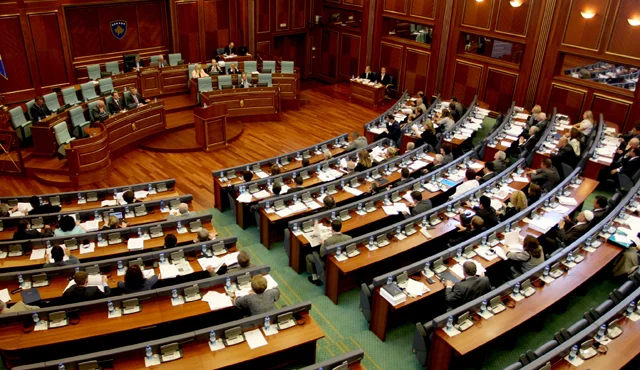 ​Deputetët e koalicionit që votuan kundër Qeverisë Hoti