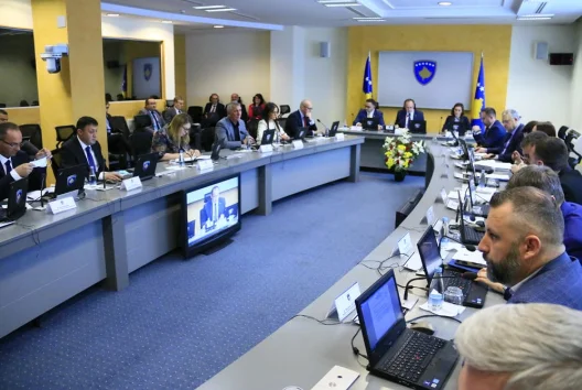 Hoti: Si çështje me rëndësi kemi përmbylljen e dialogut me Serbinë, pa ndryshim të kufijve dhe shkëmbim të territoreve