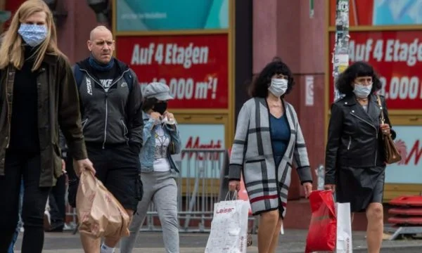 Të paktën 11 shtete i kanë kthyer masat kufizuese, frikë nga një valë e dytë e koronavirusit
