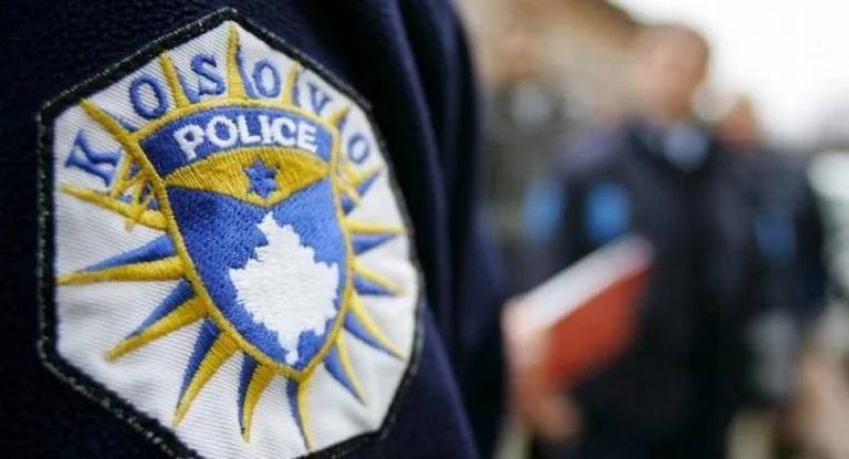 Policia sqarohet për incidentin gjatë konferencës së Thaçit dhe arrestimin e aktivistit të VV-së