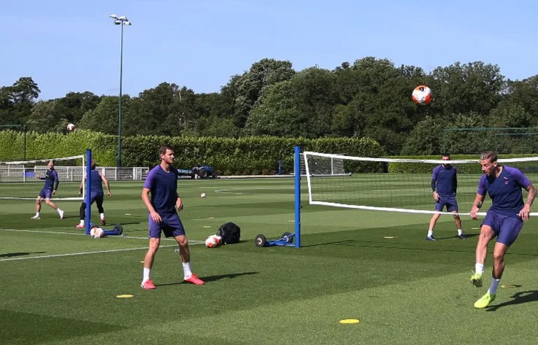 E konfirmuar: Tottenhami preket nga koronavirusi, por nuk zbulohet emri i të infektuarit
