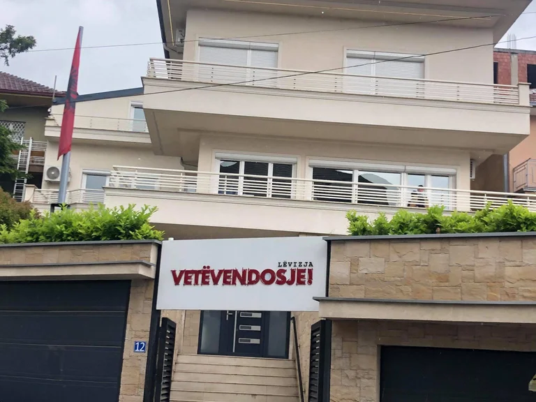 Hoti mbanë fjalim në Kuvend, reagojnë nga Vetëvendosje