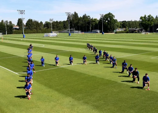 Edhe Chelsea me mesazh kundër racizmit pas vrasjes së burrit me ngjyrw, George Floyd