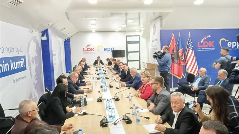 Mblidhet kryesia e LDK-së, vendoset për emrat e ministrave