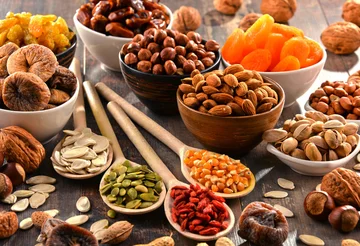 Why should men consume more dried fruits?