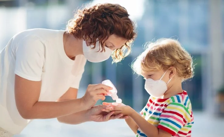 Komunat ankohen se Qeveria lajmëroi vonë për hapjen e çerdheve