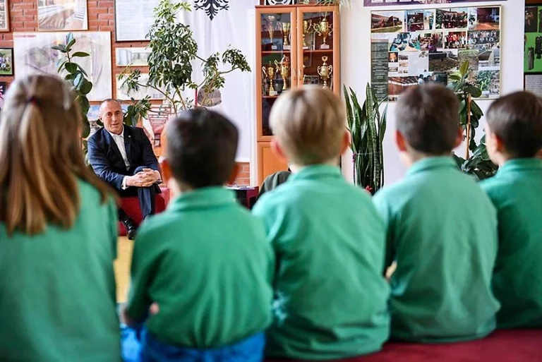 Haradinaj: T’i realizojmë shtesat mujore për fëmijët