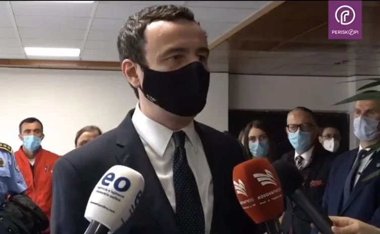 Kurti e quajti Thaçin “President helaq”: Cili është kuptimi i kësaj fjale?