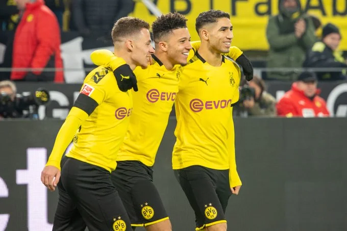 Hier geht es, Jason: Sancho markiert drei Tore, Dortmund gewinnt 1-6