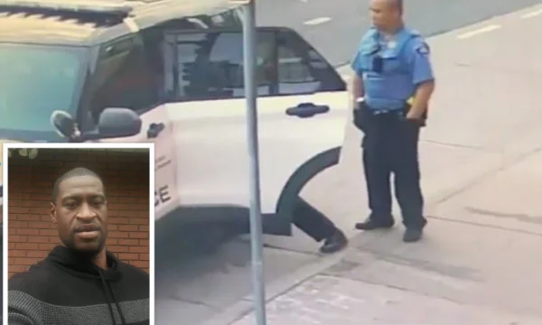 Il nuovo video mostra il momento in cui Floyd è stato battuto dalla polizia poco prima della sua morte