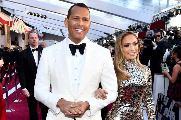 Jennifer Lopez mit einem riesigen Angebot, bereit zum Besitzer des Teams zu werden