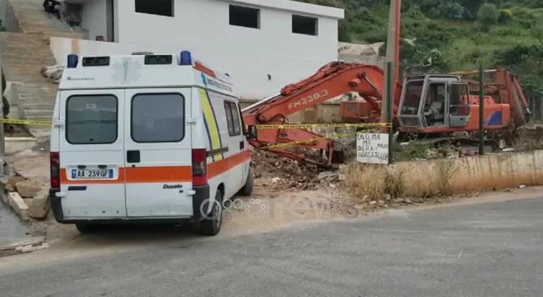 Humb jetën punëtori i ndërtimit në Vlorë, u aksidentua nga vinçi