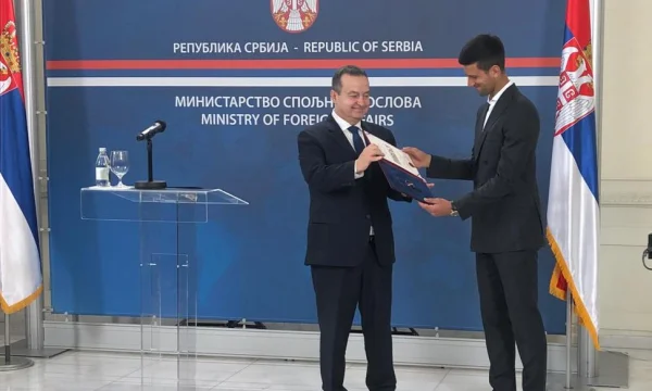 Tenisti më i mirë në botë lobon kundër Kosovës: Daçiq e shpërblen Gjokoviqin