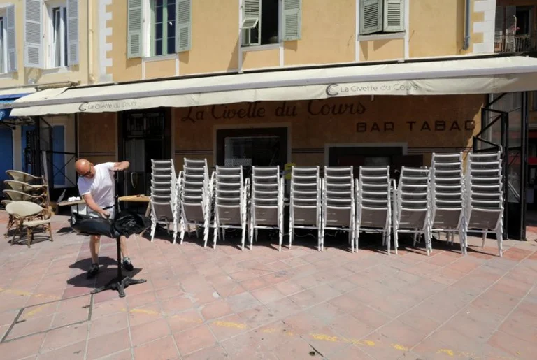 restaurantes y playas abiertas en Francia