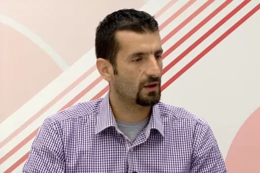 Demhasaj: Vetëvendosje po proteston para institucioneve që i udhëheq vetë