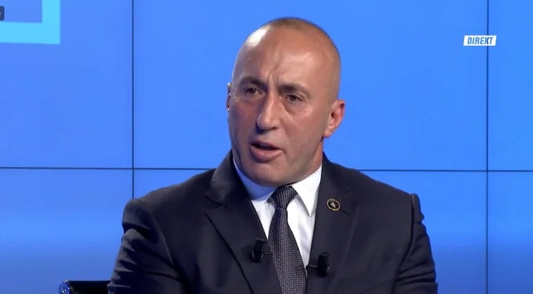 Haradinaj: S’i kuptoj njerëzit e UÇK’së pse vazhdojnë të rrinë në Vetëvendosje