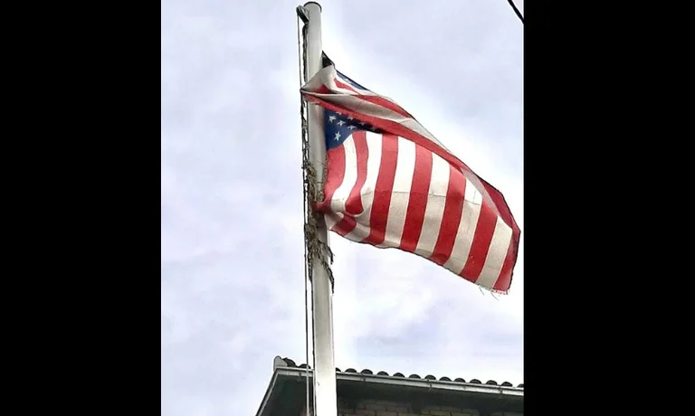 Akuzohet Haskuka i VV-së për çkyerjen e flamurit amerikan në Prizren (Foto)