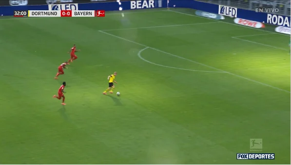 Forget Van Diek, Alfonso Davies is the king. Look at how he shut down Hawaii and save a goal for Bayerney.