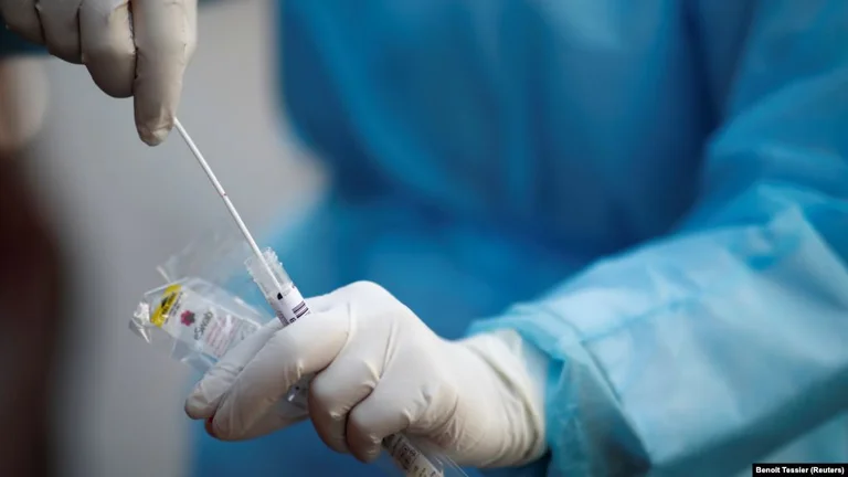Novavax comienza a probar al hombre en la vacuna contra el coronario