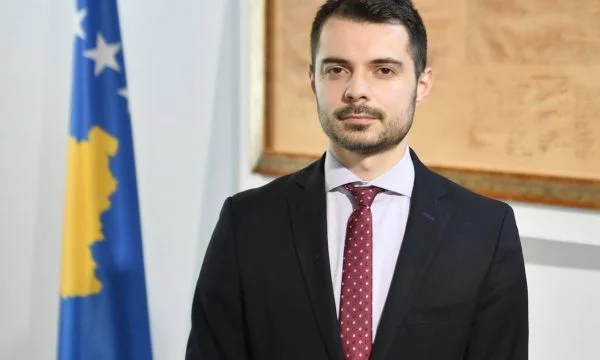 Regierungssprecher: Kurti wird nicht beraten 23 aber 18 Berater