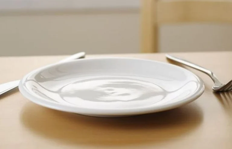 Foods You Should Never Eat With an Empty Bone