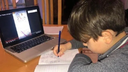 10 % dei bambini in Kosovo non hanno avuto accesso all'apprendimento lontano