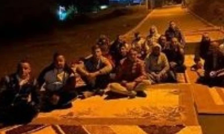 On the streets, some of Prizren's citizens set up prayer for Bajram